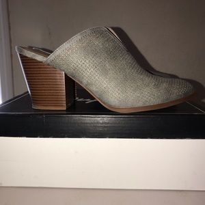 Qupid Gray Mules